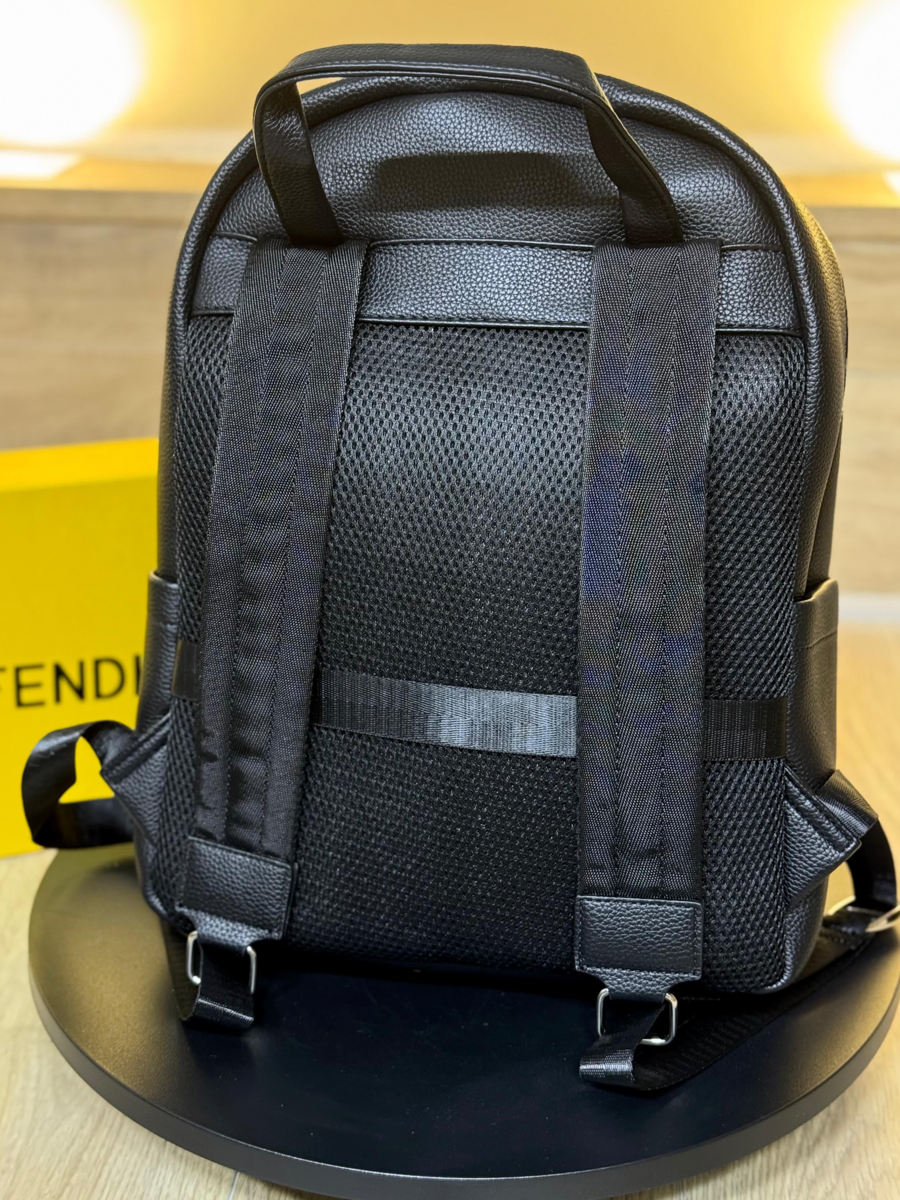 Mochila Fendi
