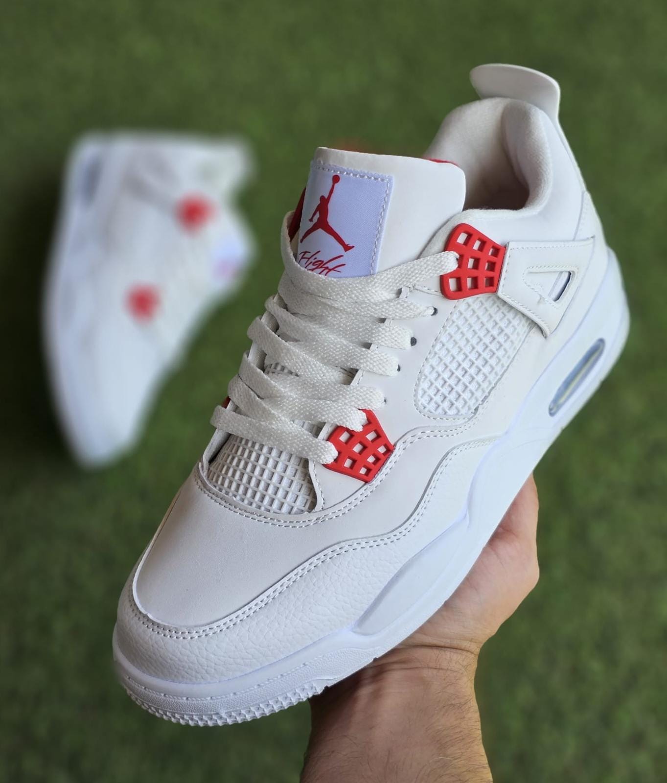 JORDAN RETRO 4