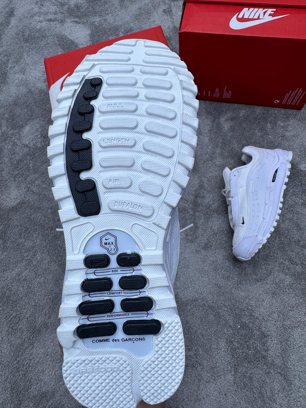 NIKE AIR MAX TL
