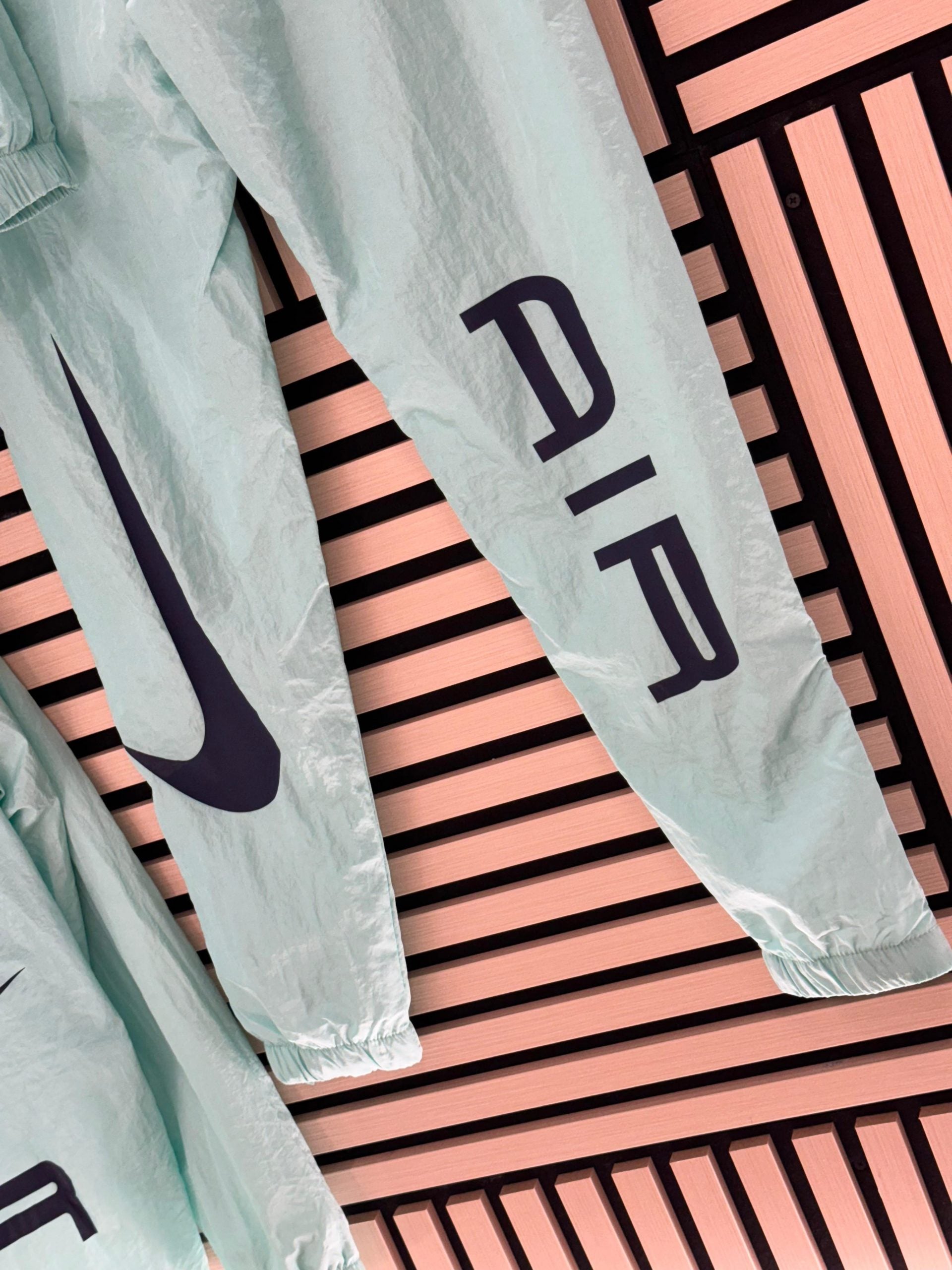 Chandal nike air verde claro