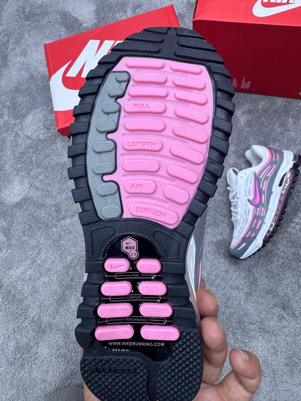 NIKE AIR MAX TL